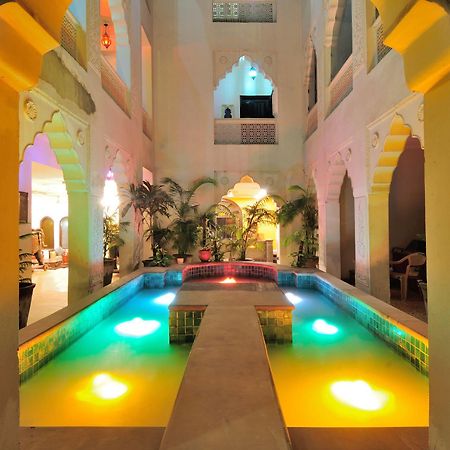 Staybook-Jyoti Mahal A Heritage Hotel Нью-Дели Экстерьер фото