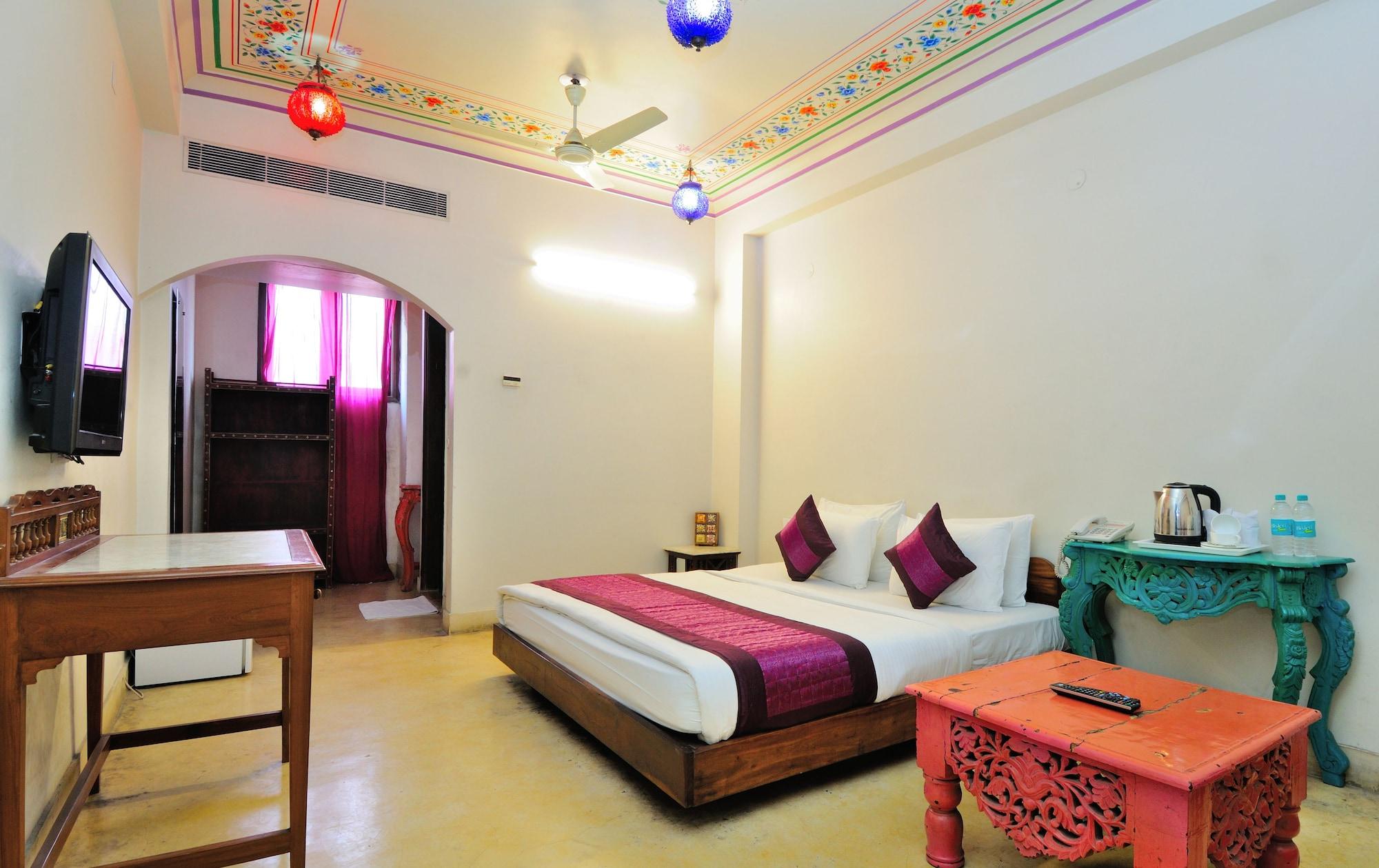 Staybook-Jyoti Mahal A Heritage Hotel Нью-Дели Экстерьер фото