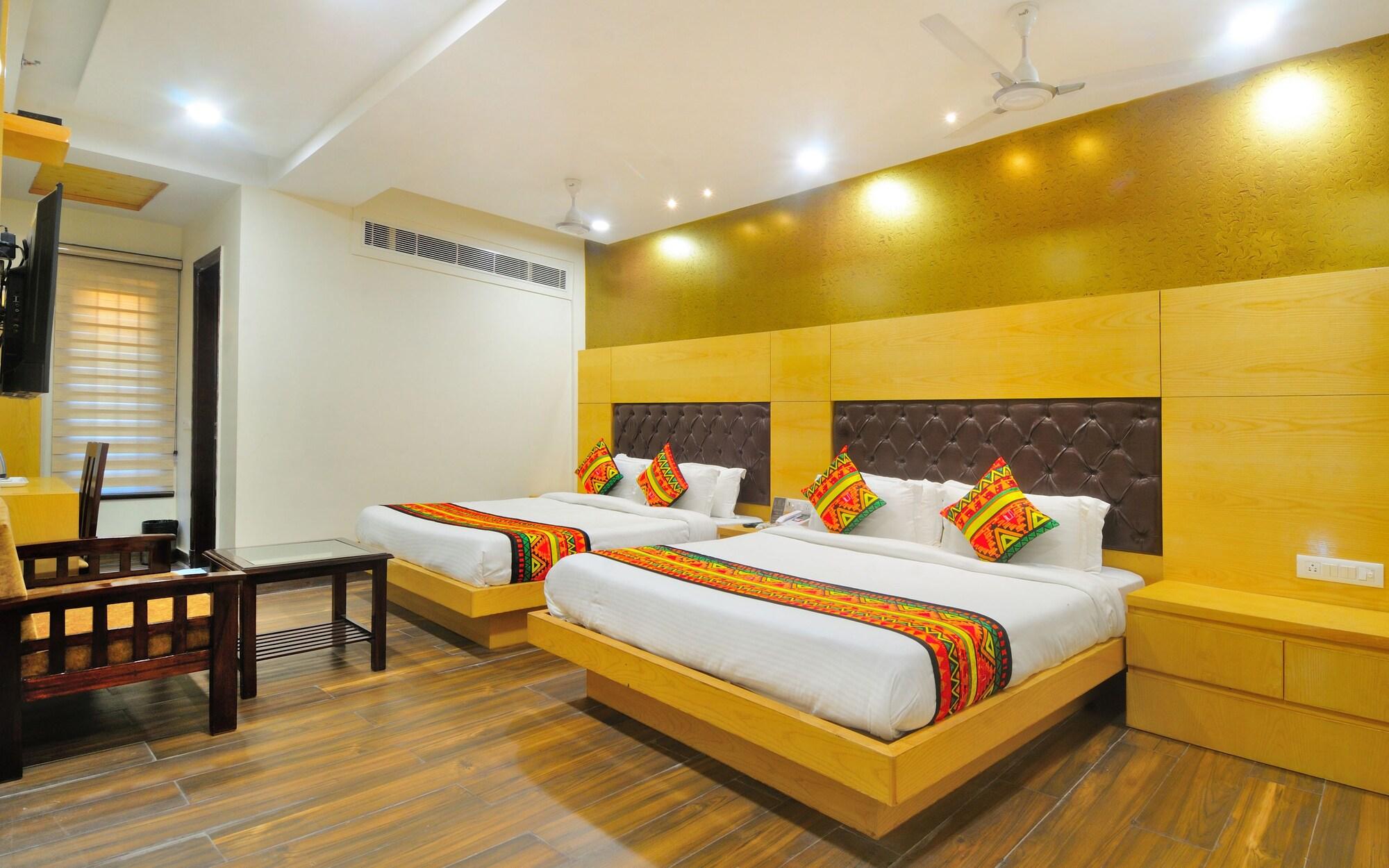 Staybook-Jyoti Mahal A Heritage Hotel Нью-Дели Экстерьер фото