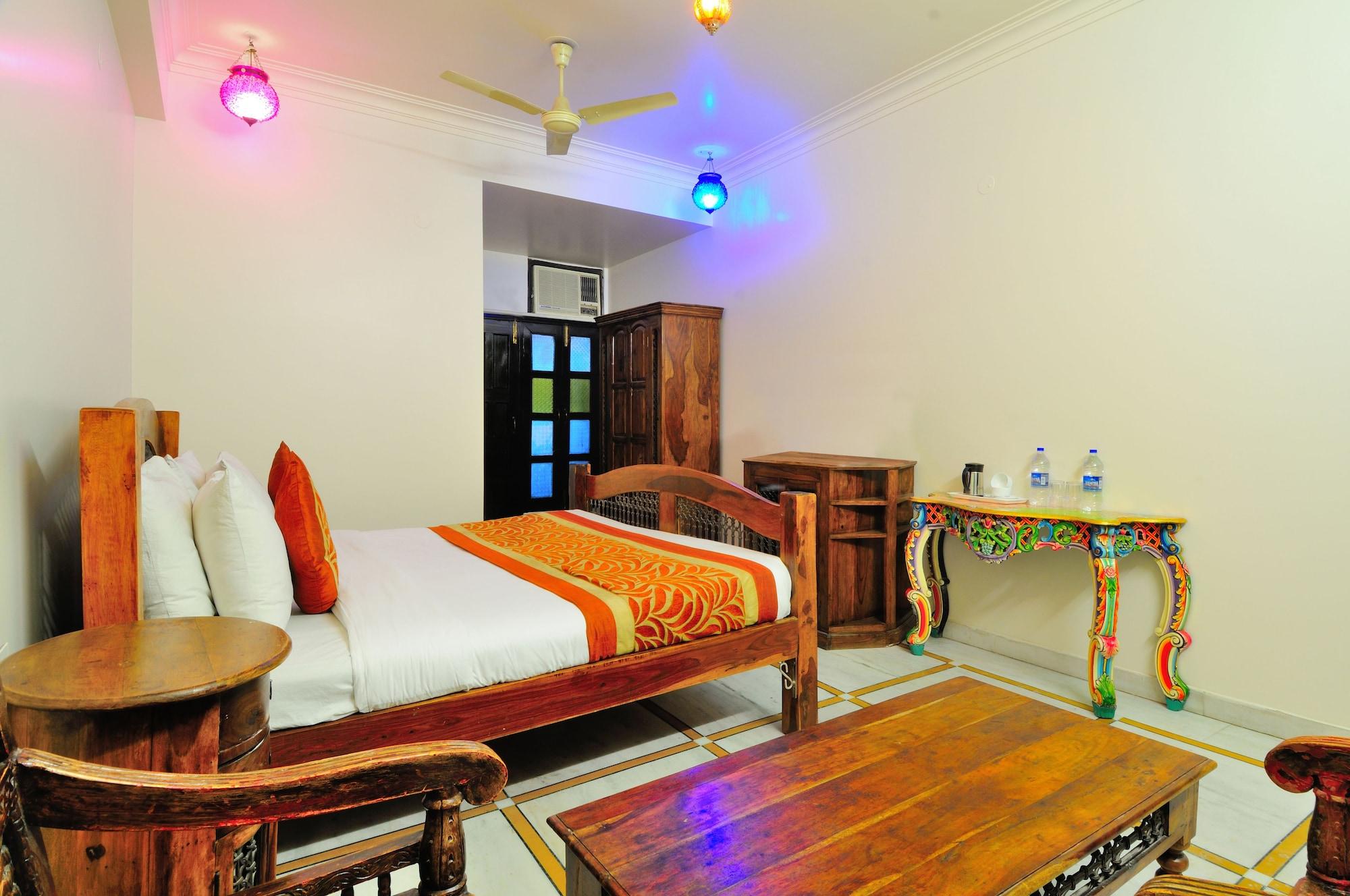 Staybook-Jyoti Mahal A Heritage Hotel Нью-Дели Экстерьер фото