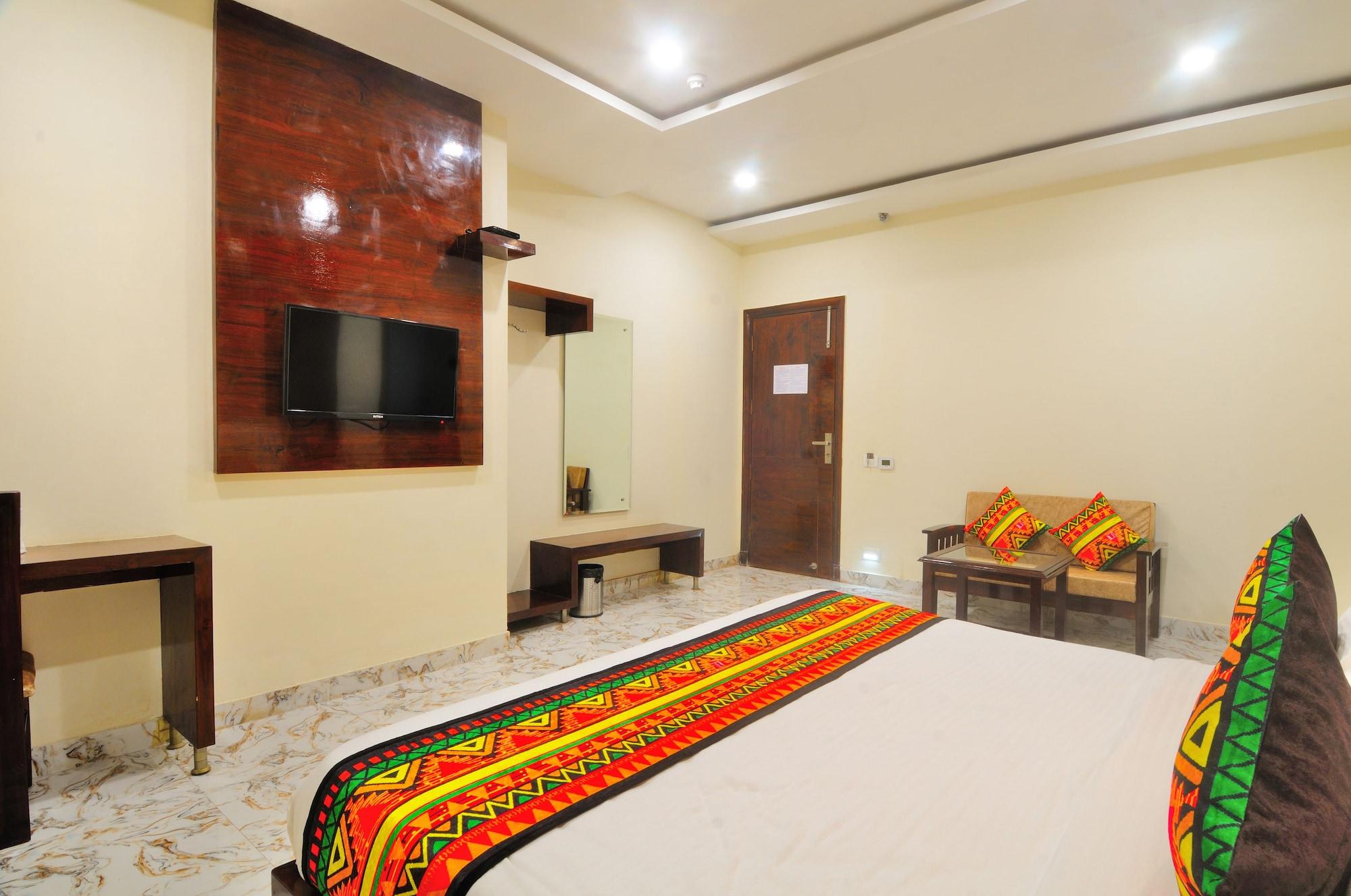 Staybook-Jyoti Mahal A Heritage Hotel Нью-Дели Экстерьер фото