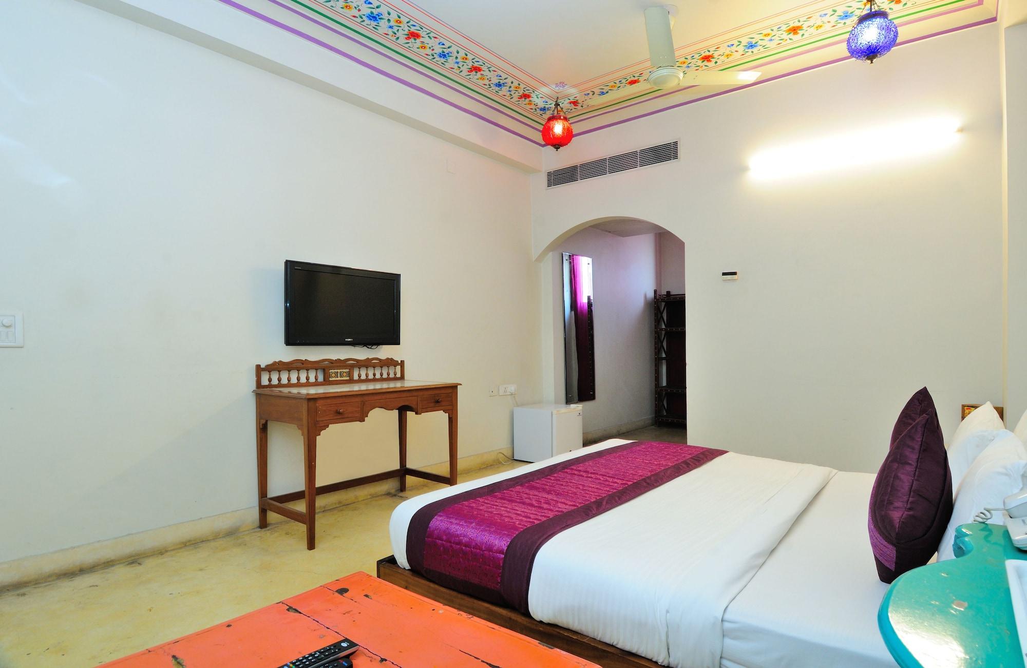 Staybook-Jyoti Mahal A Heritage Hotel Нью-Дели Экстерьер фото