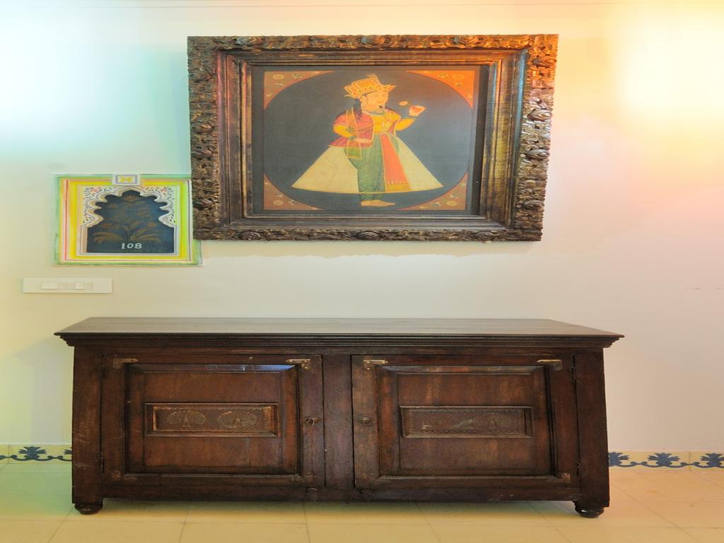 Staybook-Jyoti Mahal A Heritage Hotel Нью-Дели Экстерьер фото